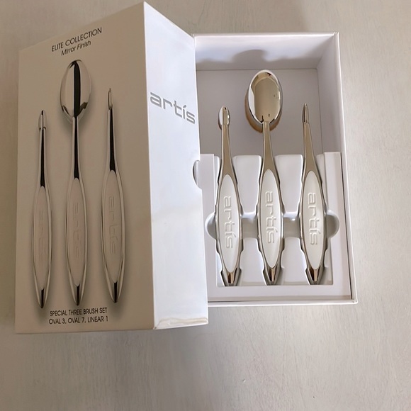 Artis Elite Collection Special Three Brush Set.